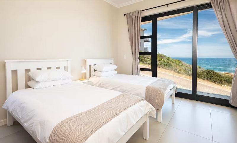 4 Bedroom Property for Sale in Pinnacle Point Golf Estate Western Cape